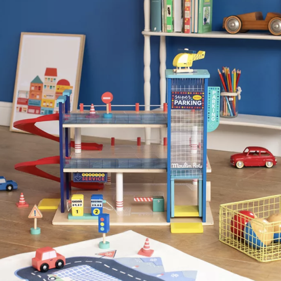 Grand garage en bois - Avenue du moulin - Moulin Roty