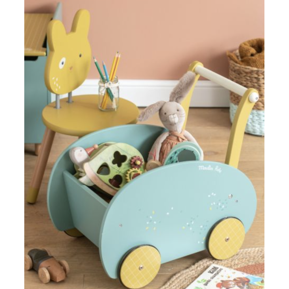 Chaise en bois ocre - Trois petits lapins - Moulin Roty