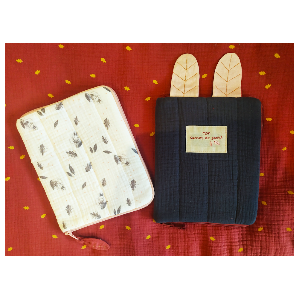 Protège carnet de santé crème - Après la pluie - Moulin Roty