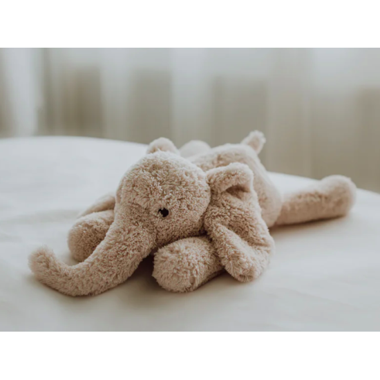 Peluche bruits blancs rechargeable - George l'éléphant Beige - Flow Amsterdam