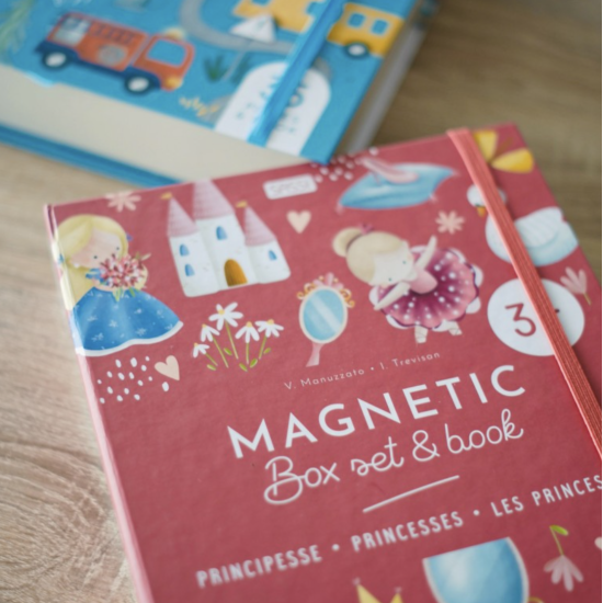 Magnetic box set and book - Les princesses - Sassi